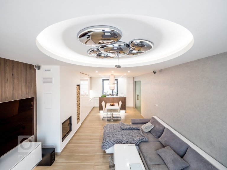 add picture to album