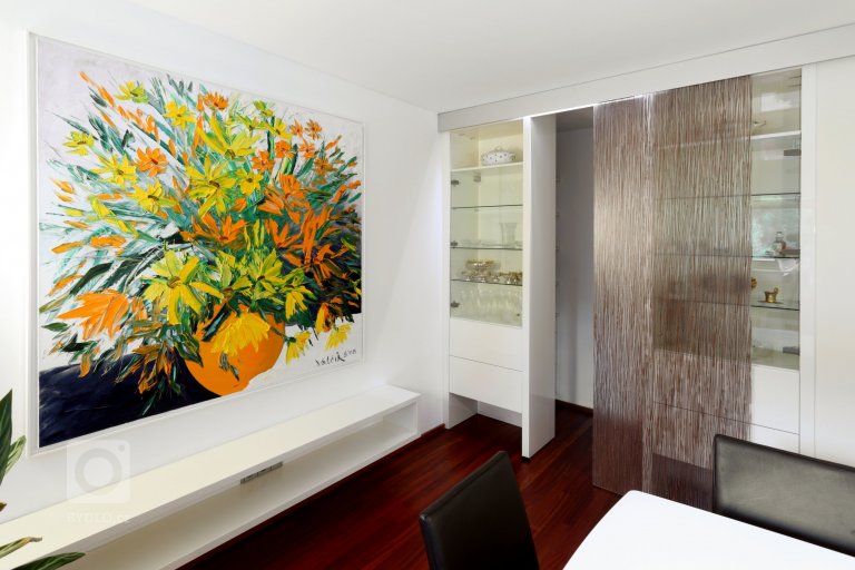 add picture to album