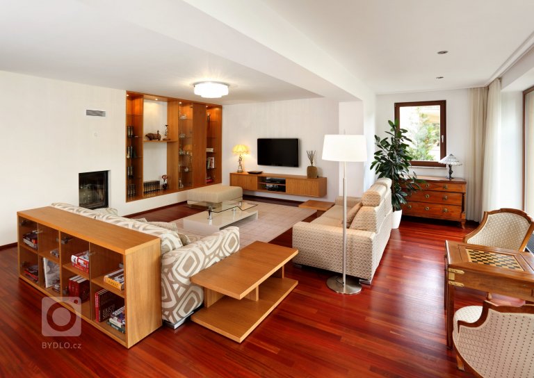 add picture to album