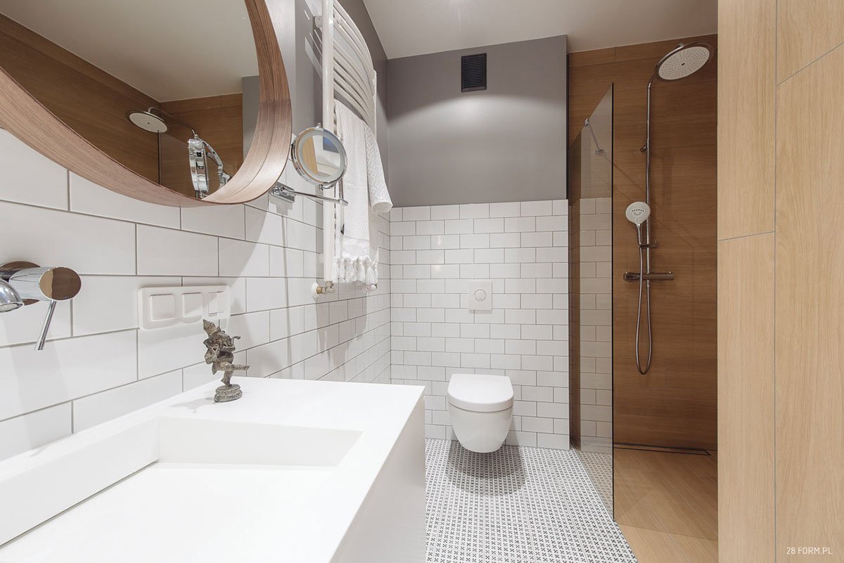 Koupelna s wc a sprchovým koutem