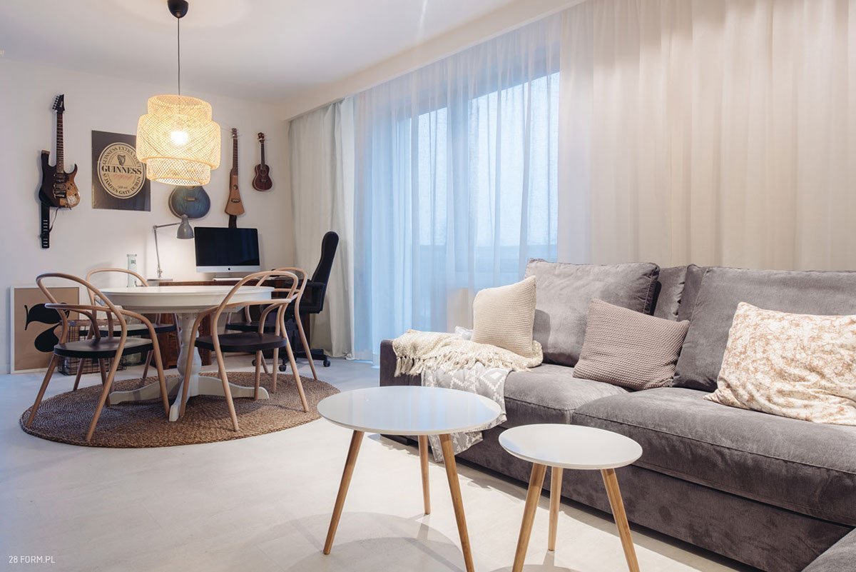 Kytary prozrazují zálibu majitelů.