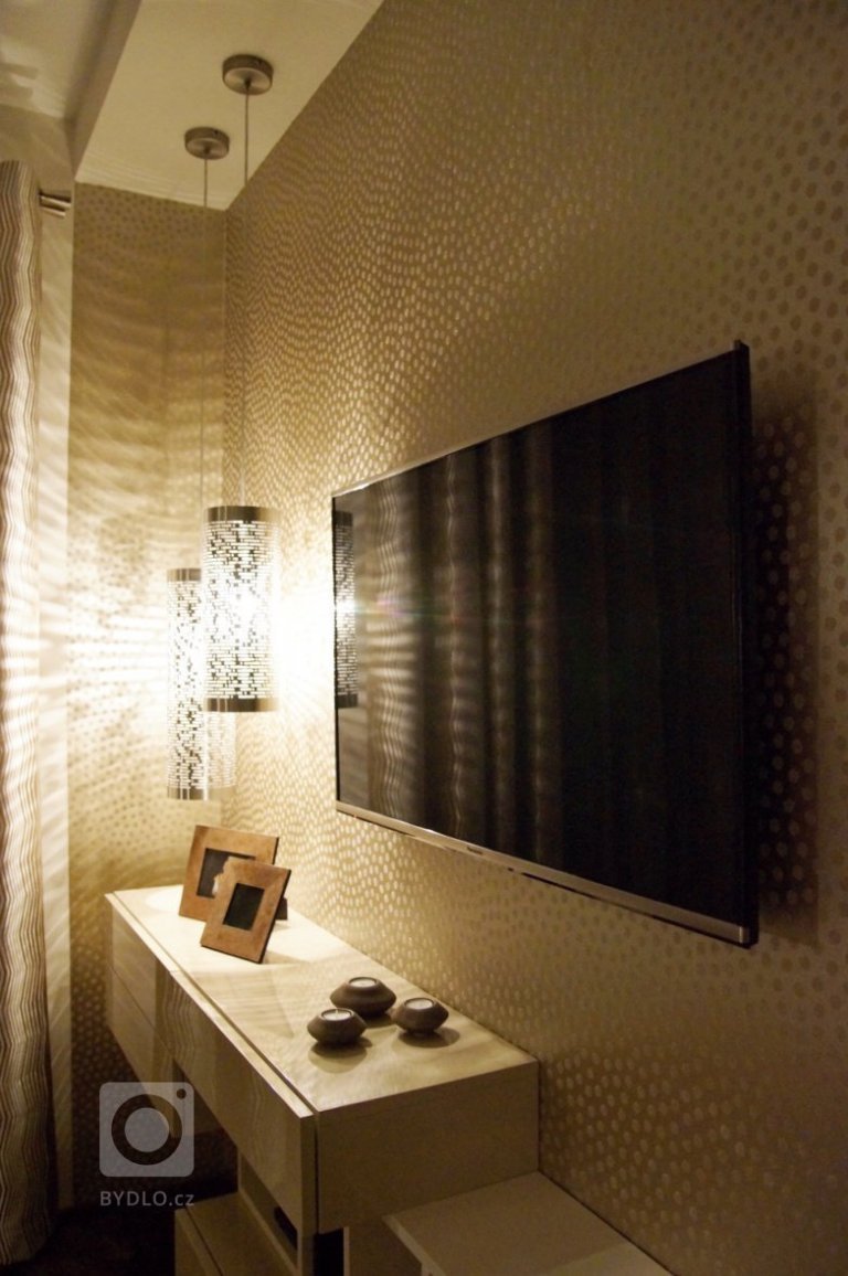 add picture to album