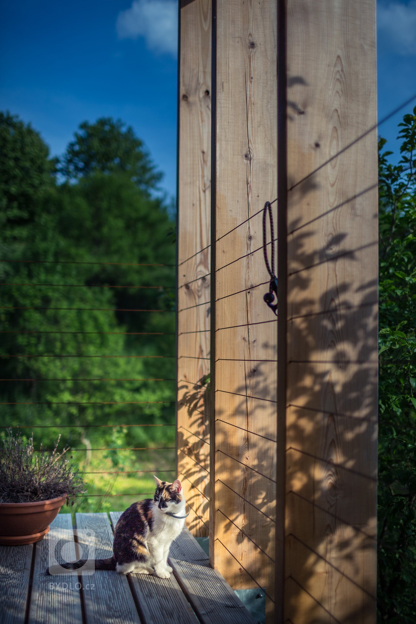 Rekonstrukce rodinného domu, Nástavba dřevostavbou a kompletní úpravy interiéru.
