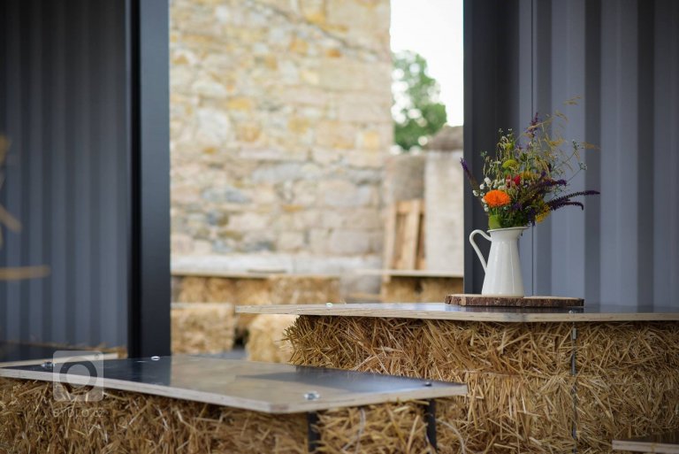 add picture to album