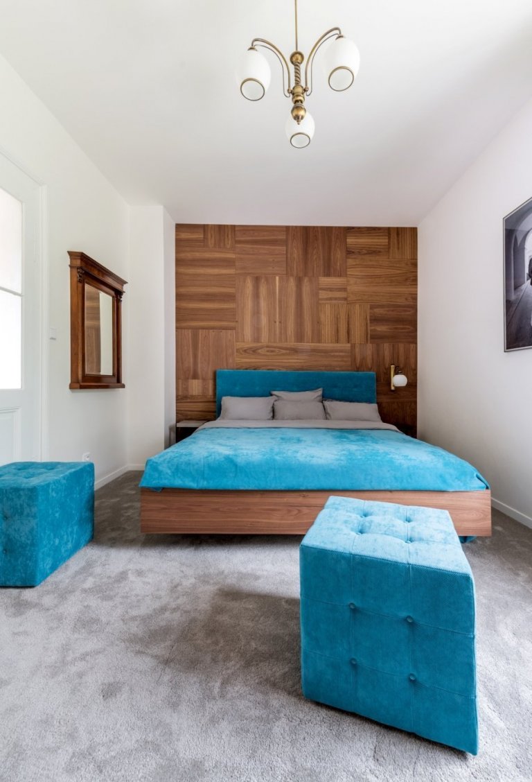 Statek postavený kolem roku 1880 měl typickou podobu české venkovské usedlosti, naším úkolem bylo zhostit se kompletní rekonstrukce interiérů.&nbsp;Požadavkem…