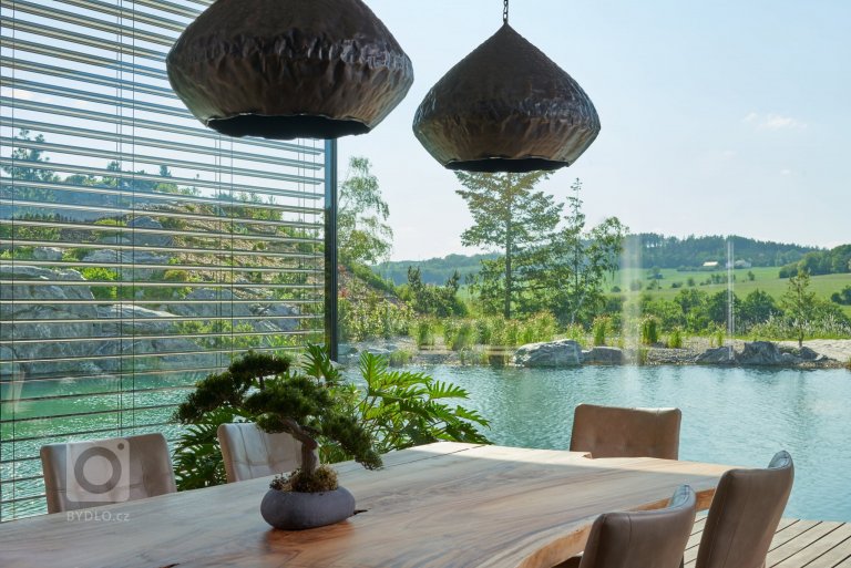 add picture to album