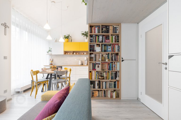 add picture to album